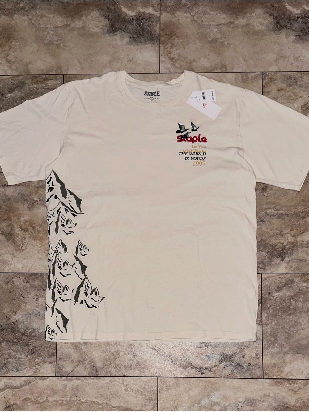 Staple Pigeon “The World Is Yours 1997” Mountain Graphic T-Shirt NWT Khaki XL
